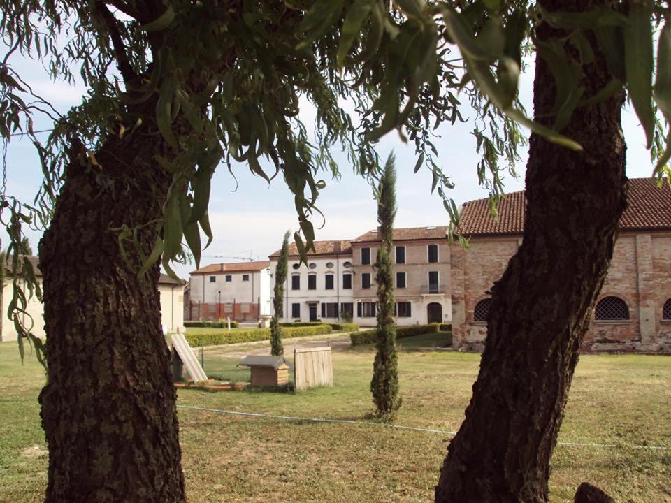 Volivia Relais Acomodação com café da manhã Pegognaga Exterior foto